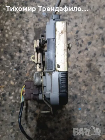 брава за предна дясна врата ланчия федра, пежо 807, ситроен ц8, фиат улис 2003г, снимка 6 - Части - 47976266