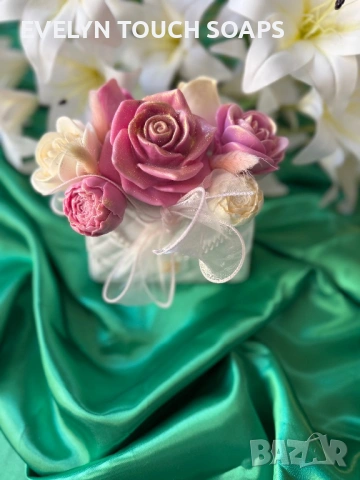 Луксозни подаръчни букети със сапунени цветя , снимка 7 - Подаръци за жени - 54231039