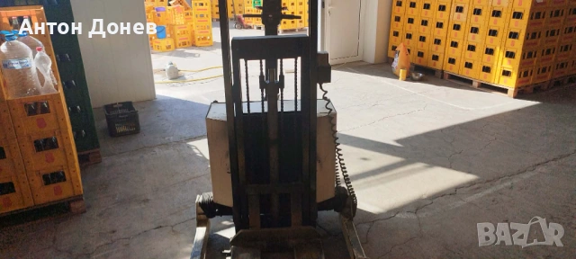 Продавам стакер, снимка 3 - Други машини и части - 53904817