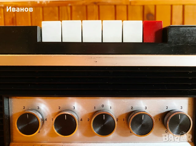 Цена - 75€. Стерео Магнетофон PHILIPS - Continental 420 - EL 3575A - 1966 г. , снимка 10 - Антикварни и старинни предмети - 51378904