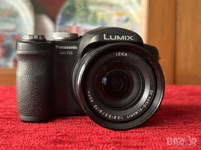 цифров фотоапарат Panasonic Lumix DMC-FZ8 с обектив Leica