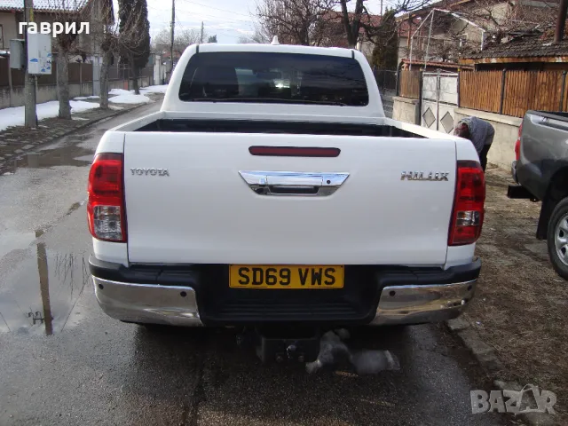 тойота хайлукс 2.4д-4д, снимка 2 - Автомобили и джипове - 49275945