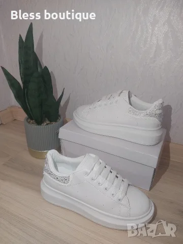 Alexander McQueen 