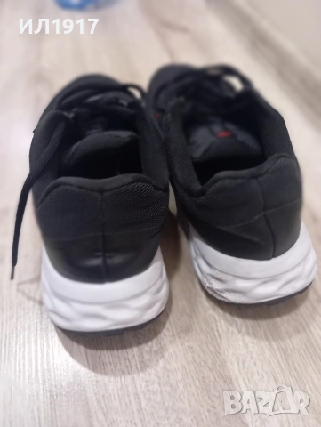 маратонки Найк ревалюшън, снимка 8 - Маратонки - 54070243