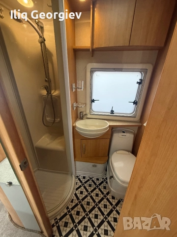 Кaравана АCE AWARD-Кралска Спалня/МOVER/СОЛАР/ФОРСЕЛТ/TV/DVD/Инвертор 220v/FULL MAX/КАТО НОВА, снимка 13 - Каравани и кемпери - 52718350