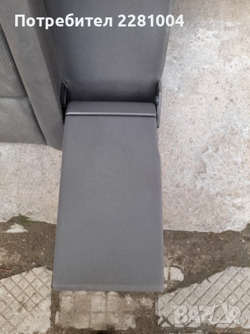 Ауди а4 б6 заден подлакътник