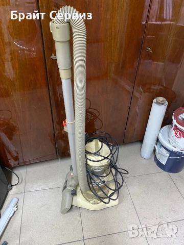 Оригинална прахосмукачка Shark, снимка 2 - Прахосмукачки - 51972068