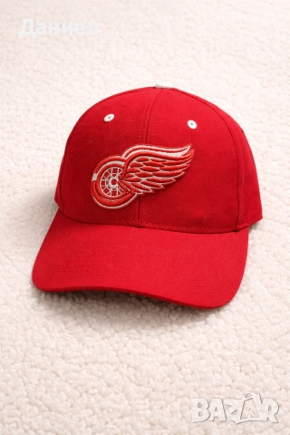 Шапка на Detroit Red wings 