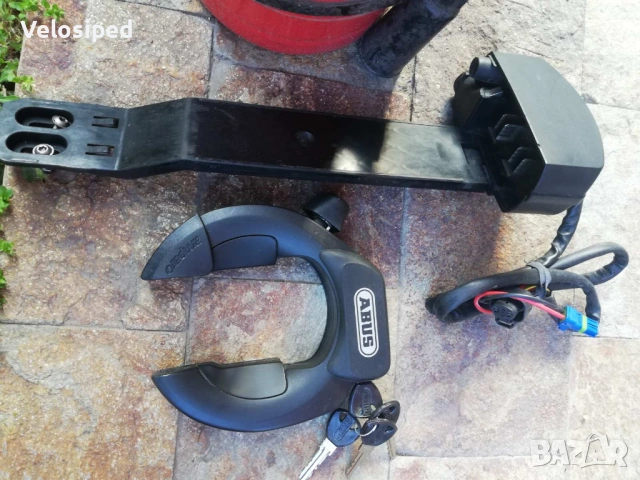 Шина за батерия Бош Bosch и заключващ механицъм Abus, снимка 2 - Велосипеди - 54101024