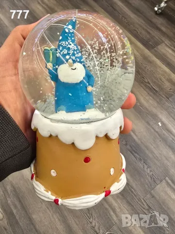 светещи преспапиета 