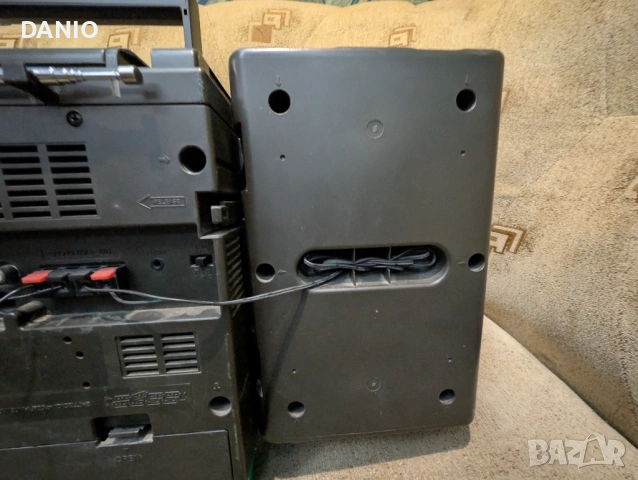 SHARP D555GY , снимка 8 - Радиокасетофони, транзистори - 53929212