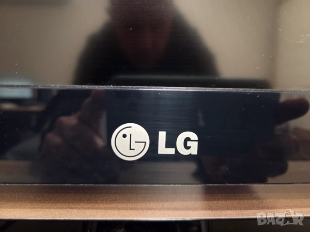 Телевизор LG 42 инча, снимка 3 - Телевизори - 52672675