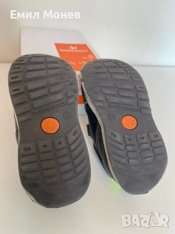 Детски обувки, маратонки Biomecanics 26 номер, снимка 13 - Детски маратонки - 49555155