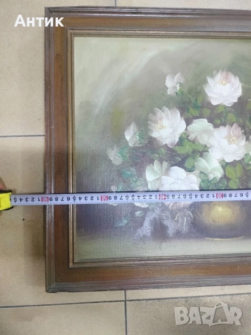 Маслена картина - Натюрморт с бели рози във ваза, подпис IRENE Cox, ∼52х55 см с рамка, снимка 4 - Картини - 55771735