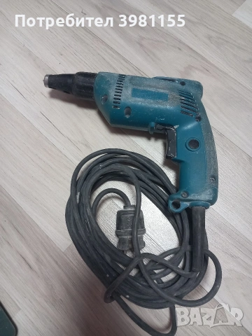Винтоверт за гипскартон Makita 6821, снимка 5 - Винтоверти - 53892840