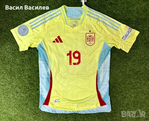 Тениска на Испания с Ламин Ямал