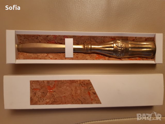 Кока Кола Колекции/подарък :нови аксесоари от 90-2000г значки,ключодържатели,нож и химикал Паркер, снимка 6 - Колекции - 31598930