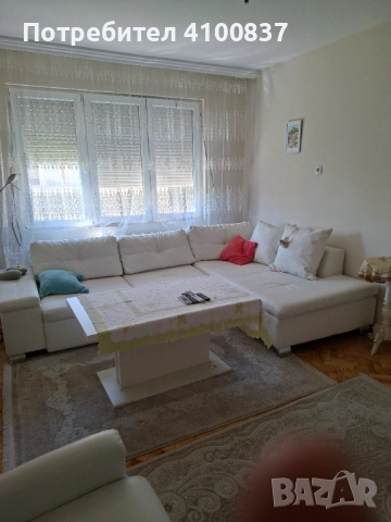 Имот на втори етаж и мансарда, снимка 2 - Етаж от къща - 51729426