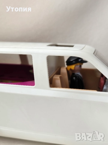 Playmobil лимузина с младоженци и шофьор, снимка 4 - Конструктори - 51435395