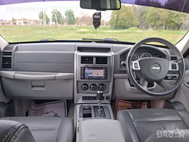 Продава се Jeep Cherokee 2.8 CRD 4x4 , снимка 4 - Автомобили и джипове - 56341029