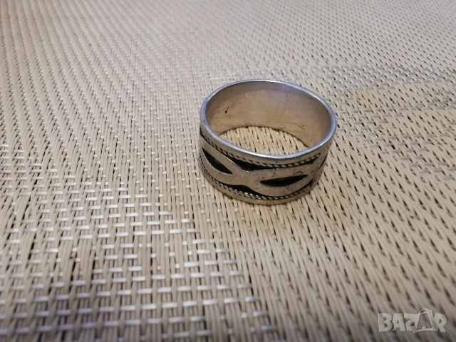 масивен сребърен пръстен