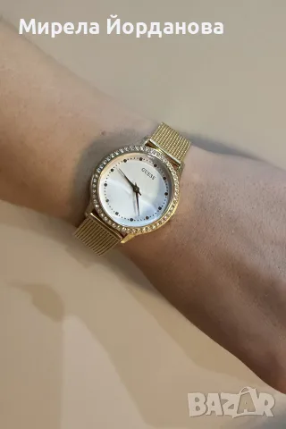 Дамски часовник Guess, снимка 2 - Дамски - 55709844