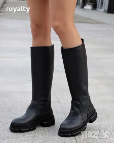 Равни ботуши - черна кожа