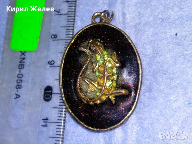 ЗЛАТИСТА МАСИВНА БРОНЗОВА с ЕМАЙЛ и ИСКРЯЩИ ФАСЕТИРАНИ КРИСТАЛИ АРТ ВИСУЛКА МЕДАЛЬОН с ГУЩЕРЧЕ 37006, снимка 5 - Колиета, медальони, синджири - 40684980