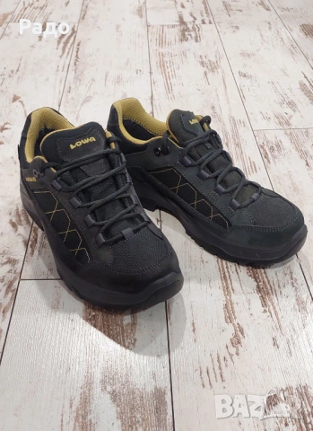 Lowa Toledo GTX Low Men / 41,5 /100%оригинал/GORE-TEX / туристически обувки, снимка 3 - Спортни обувки - 53939341