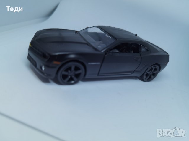 Chevrolet Camaro макет, снимка 4 - Колекции - 39697620