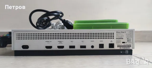 Xbox one S 1 TB + 2 игри, снимка 3 - Xbox конзоли - 49785737