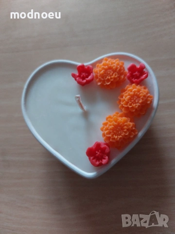 Свещ сърце с маргаритка, снимка 9 - Подаръци за жени - 53014458