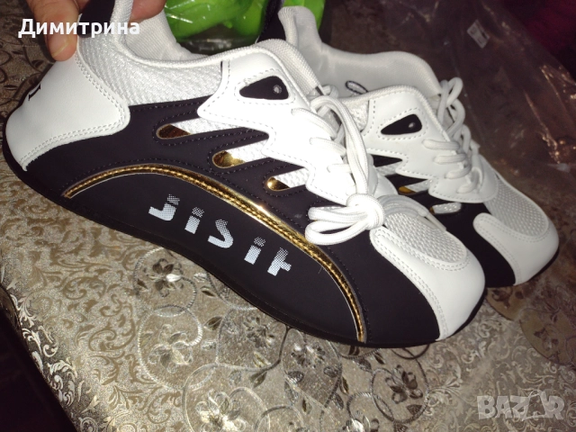 Чисто нови мъжки обувки , снимка 3 - Спортни обувки - 52672232
