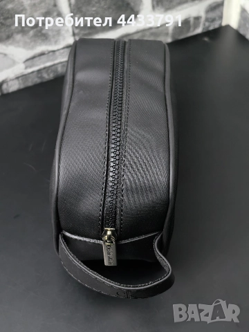 Calvin Klein чанта тип несесер , снимка 8 - Чанти - 52830816