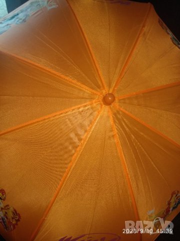 Голям чадър на Уйнкс,намален, снимка 2 - Чадъри - 42141838