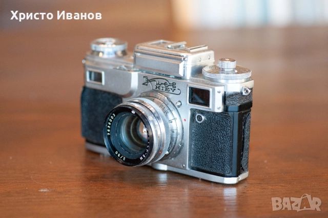 Лентов фотоапарат КИЕВ със светломер, снимка 2 - Фотоапарати - 52214157