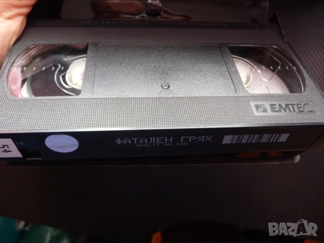 Фатален грях VHS филм адвокат престъпник защита Ребека де Морни Дон Джонсън убиец дело обвиняем съд, снимка 2 - Други жанрове - 52228169