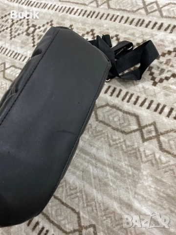 Дамска чанта, снимка 2 - Чанти - 52335567