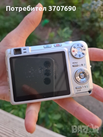 Компактен дигитален фотоапарат Casio Exilim EX-Z1050 , снимка 4 - Фотоапарати - 52580372
