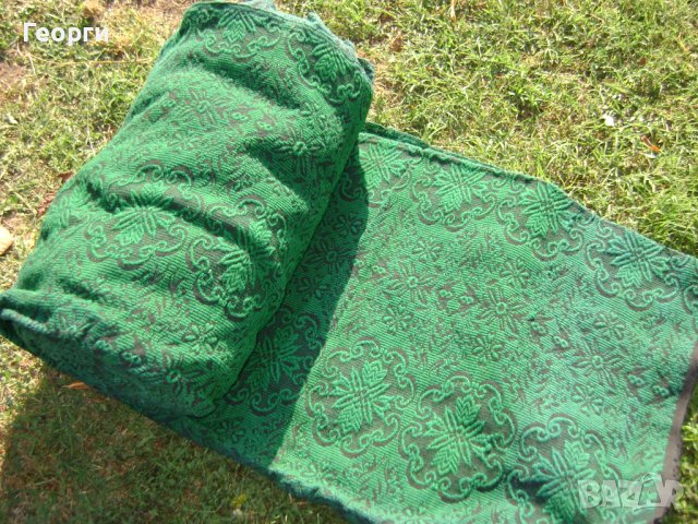  Голям топ  голям топ зелено вълнено шалте за спалня Дължина 145см./Ширина 215 см., снимка 2 - Антикварни и старинни предмети - 42832418