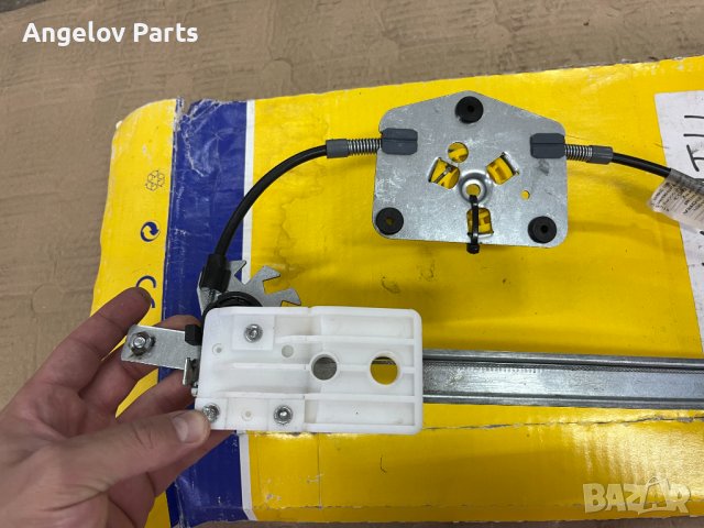 Механизъм за задно дясно стъкло на VW Golf 4 и Bora, снимка 2 - Части - 42769923