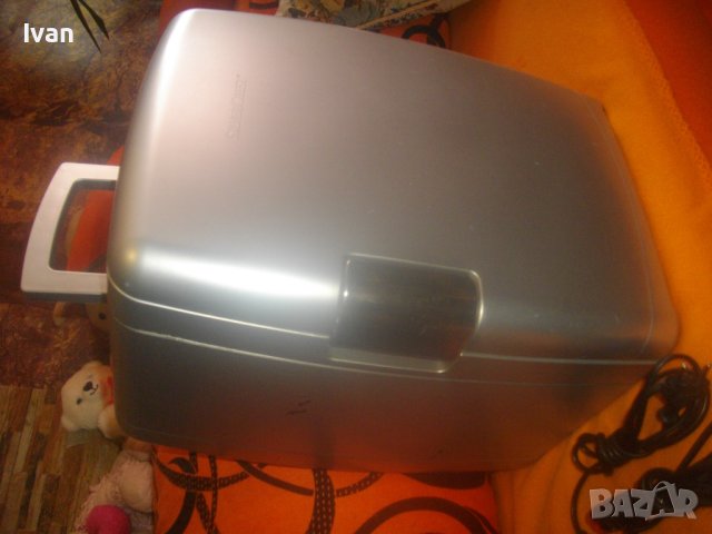 Немски Мини Хладилник-Голям-16л-Работи На 220 Волта и на 12 Волта в Автомобил-Студено/Топло-220V/12V, снимка 3 - Хладилници - 42715800