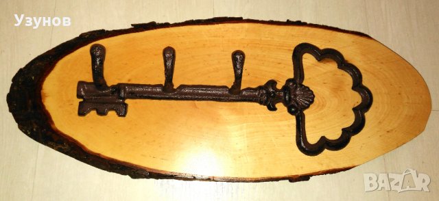 Закачалка от дърво (дървена закачалка) за механа в битов / винтидж стил