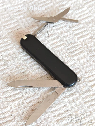 Оригинален Швейцарски Джобен Сгъваем Нож VICTORINOX, снимка 4 - Колекции - 51104252