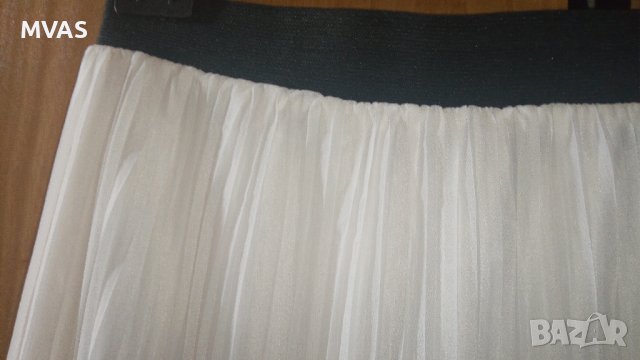 Нова бяла воалена плисирана пола S-M, снимка 3 - Поли - 37534528