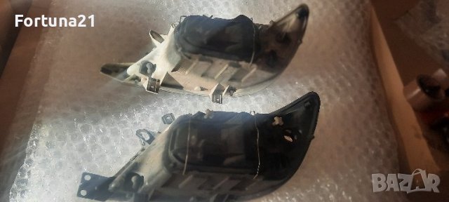  Mercedes Sprinter - десен фар, снимка 2 - Части - 42676244