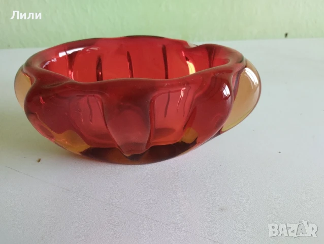 Пепелник от ураново червено стъкло , снимка 4 - Други - 51132017