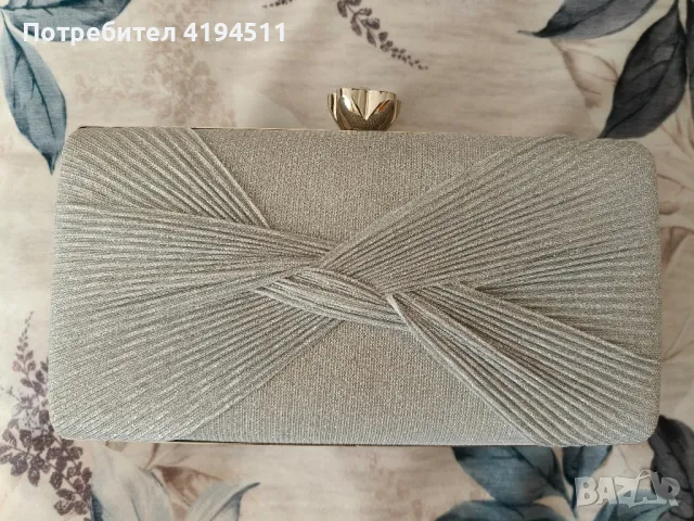 Сребриста вечерна чанта клъч, снимка 2 - Чанти - 50245148