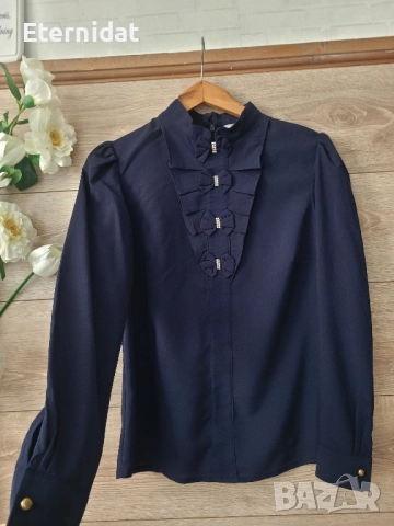 Елегантна риза блуза с камъчета 