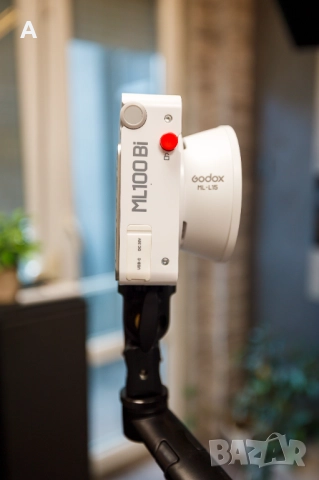 Godox ML100Bi Bi-Color LED – като НОВА 10/10, снимка 7 - Светкавици, студийно осветление - 52902696
